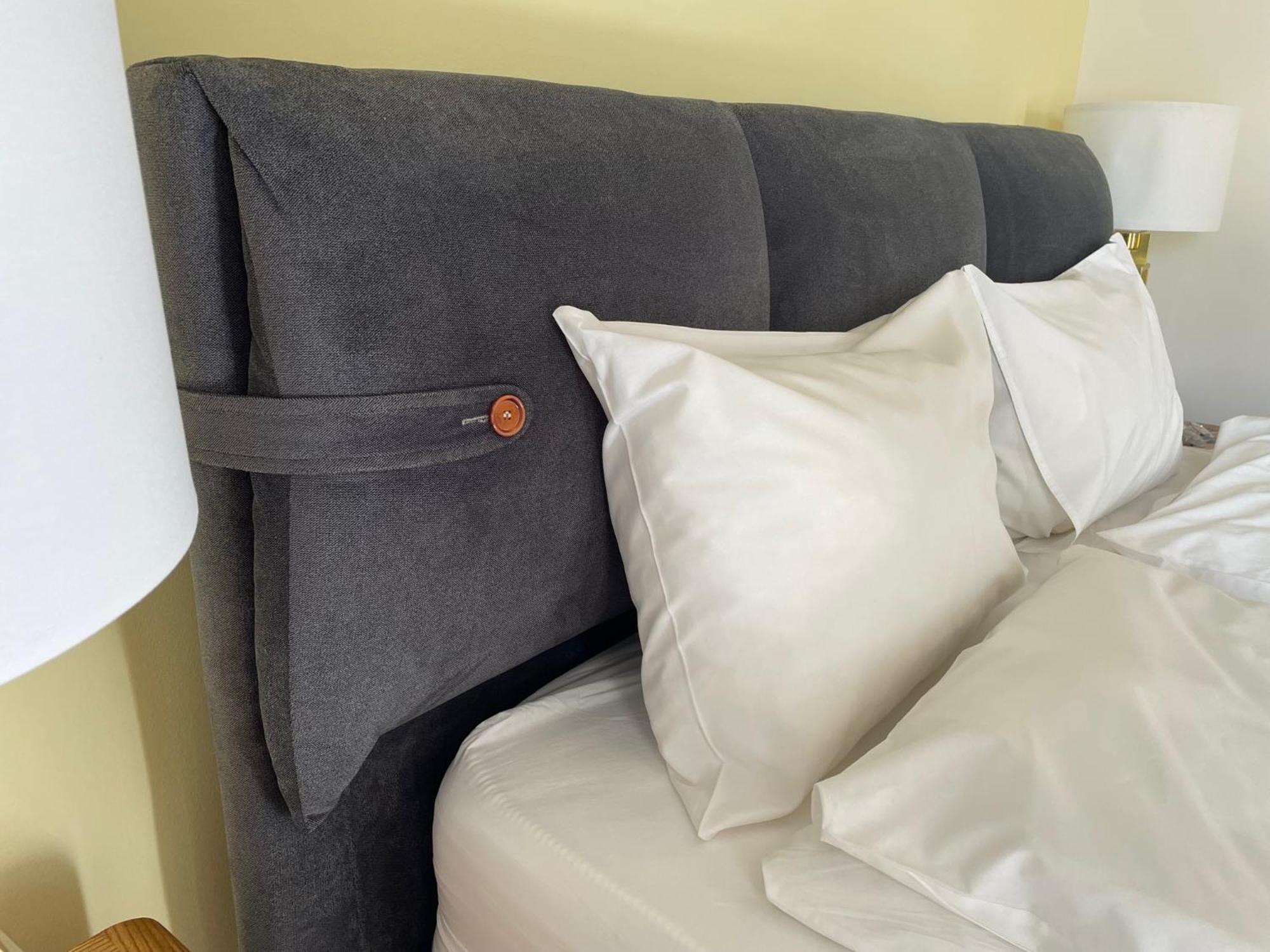 Frida Apartman, Exkluziv Varpanoramaval, A Belvaros Sziveben, Ingyenes Parkolassal Veszprém Buitenkant foto